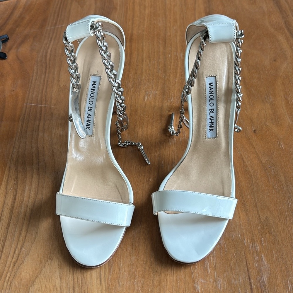 Authenticated Manolo Blahnik Chaos Sandals